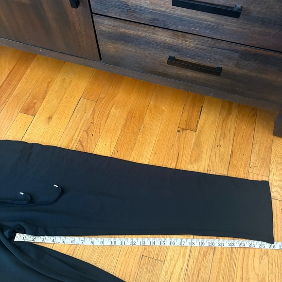 Paige Black Crop Off The Shoulder Jumpsuit Size Medium - Picture 5 of 8